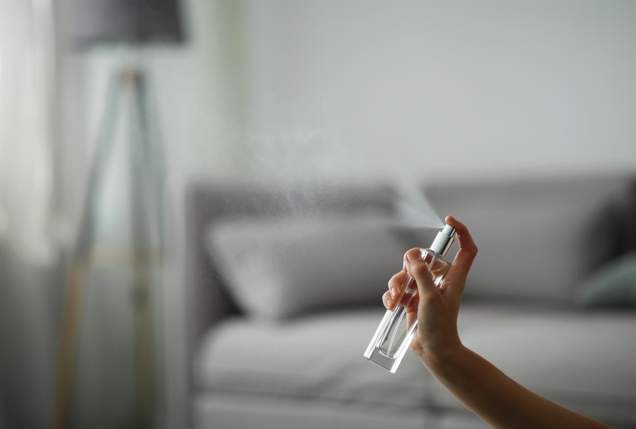 Impact of ventilation on room spray usage