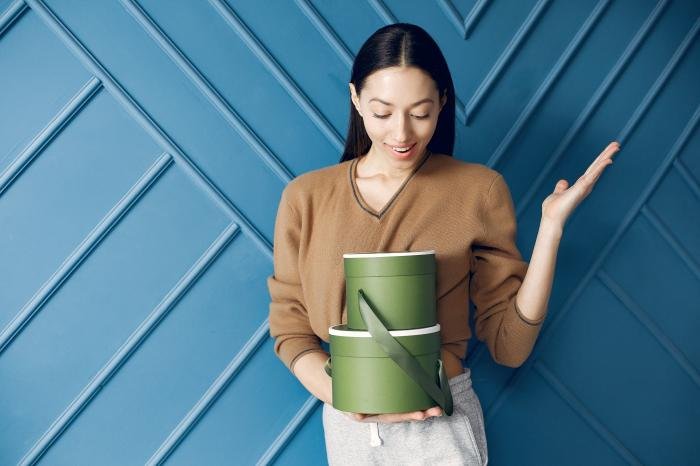 Custom branded reed diffuser containers showing profit margins potential