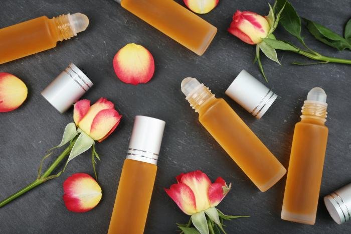 Custom roll-on bottle packaging for enhanced brand visibility