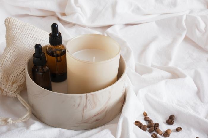 Long-term supplier evaluation process for fragrance oil partnerships