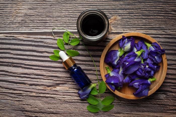 Produkcja wysokiej jakości olejków eterycznych do aromaterapii terapeutycznej i uzdrawiania emocjonalnego